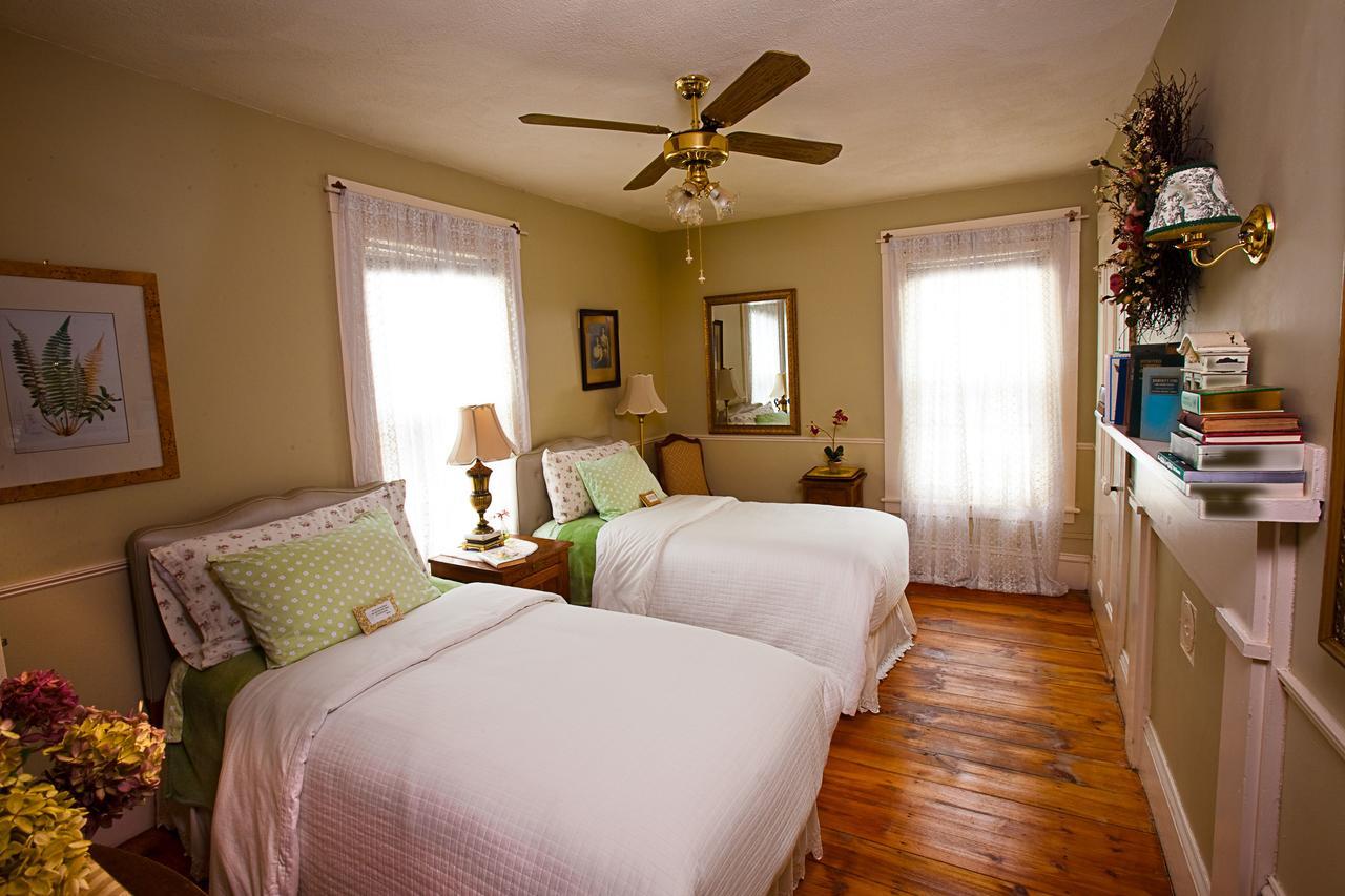 Lyttleton Inn Littleton 외부 사진